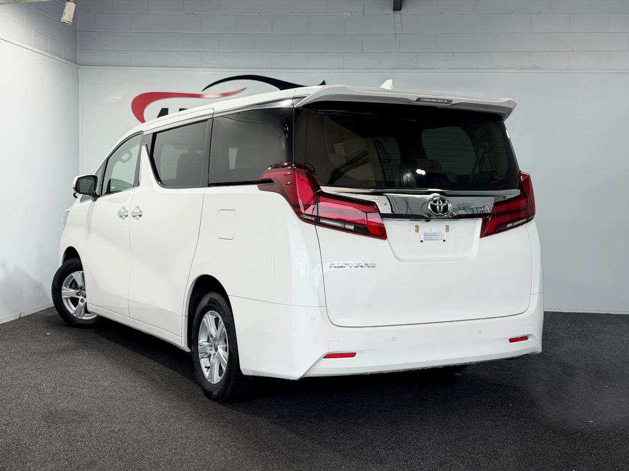 2023 Toyota Alphard
