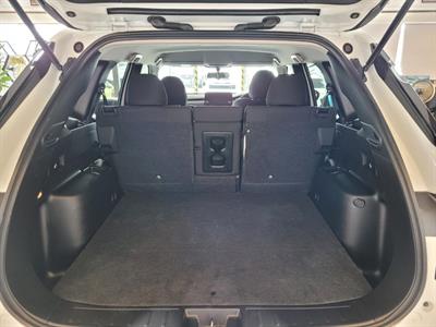 2024 Mitsubishi Outlander - Thumbnail