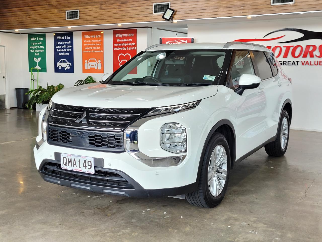 2024 Mitsubishi Outlander