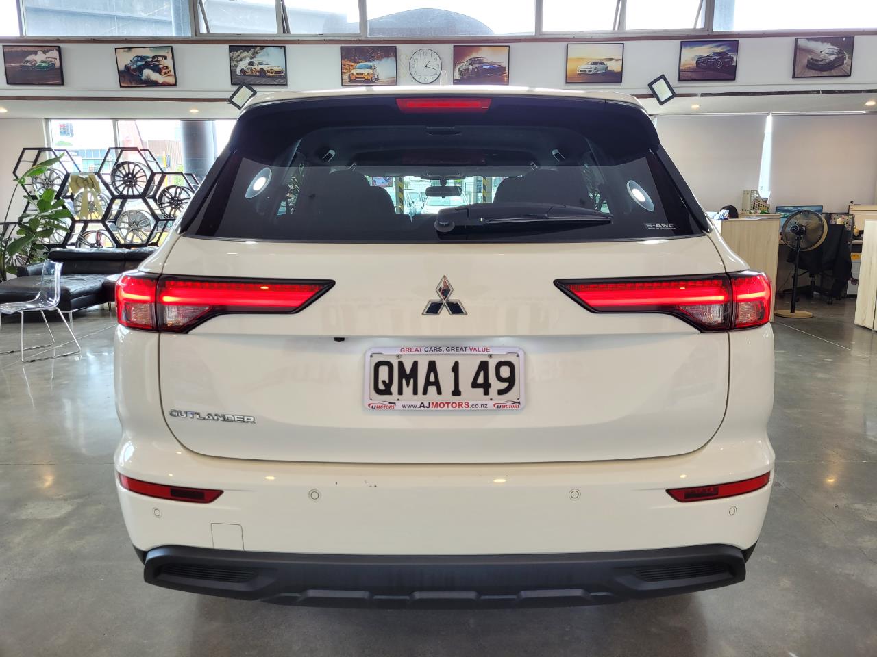 2024 Mitsubishi Outlander