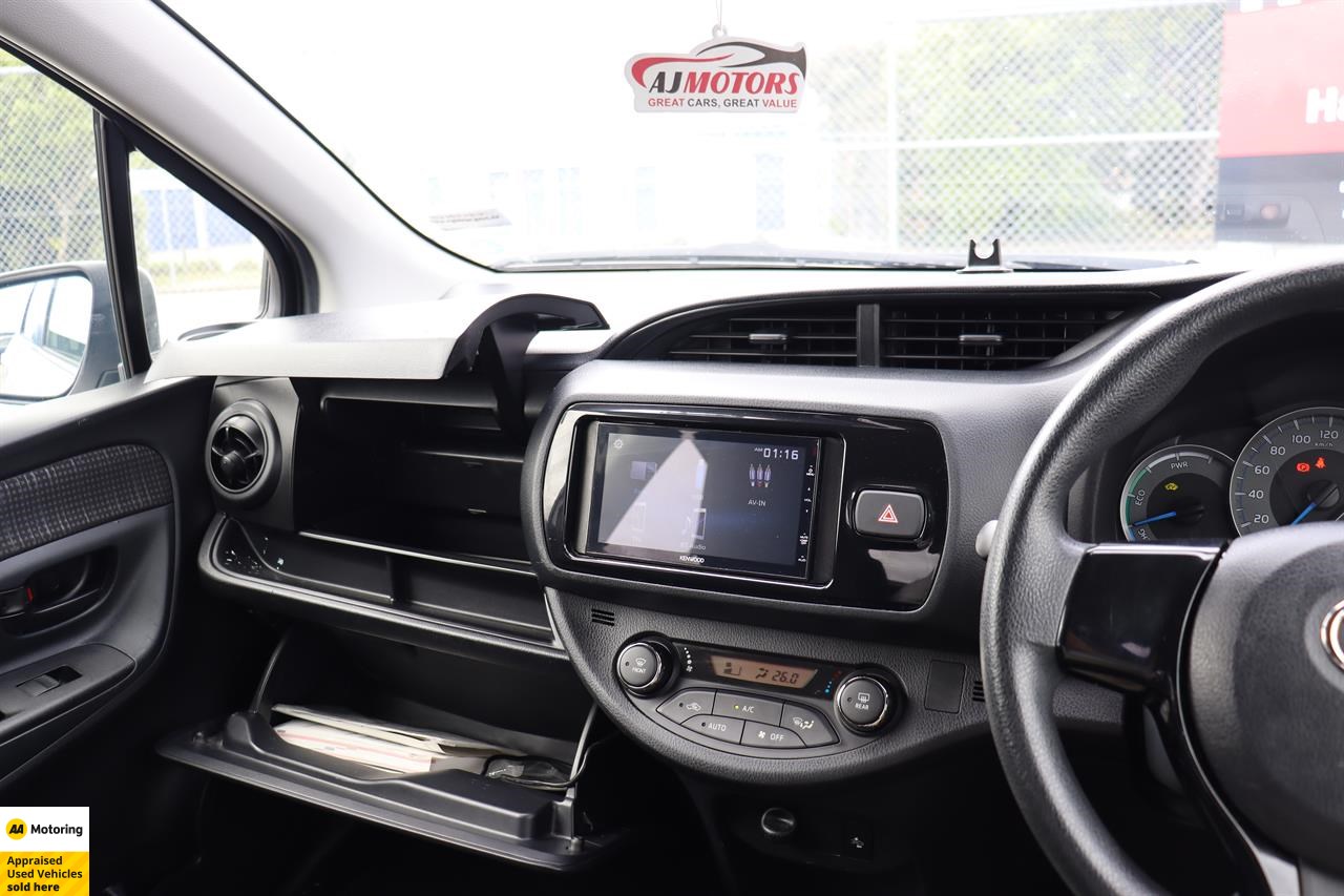 2017 Toyota Vitz