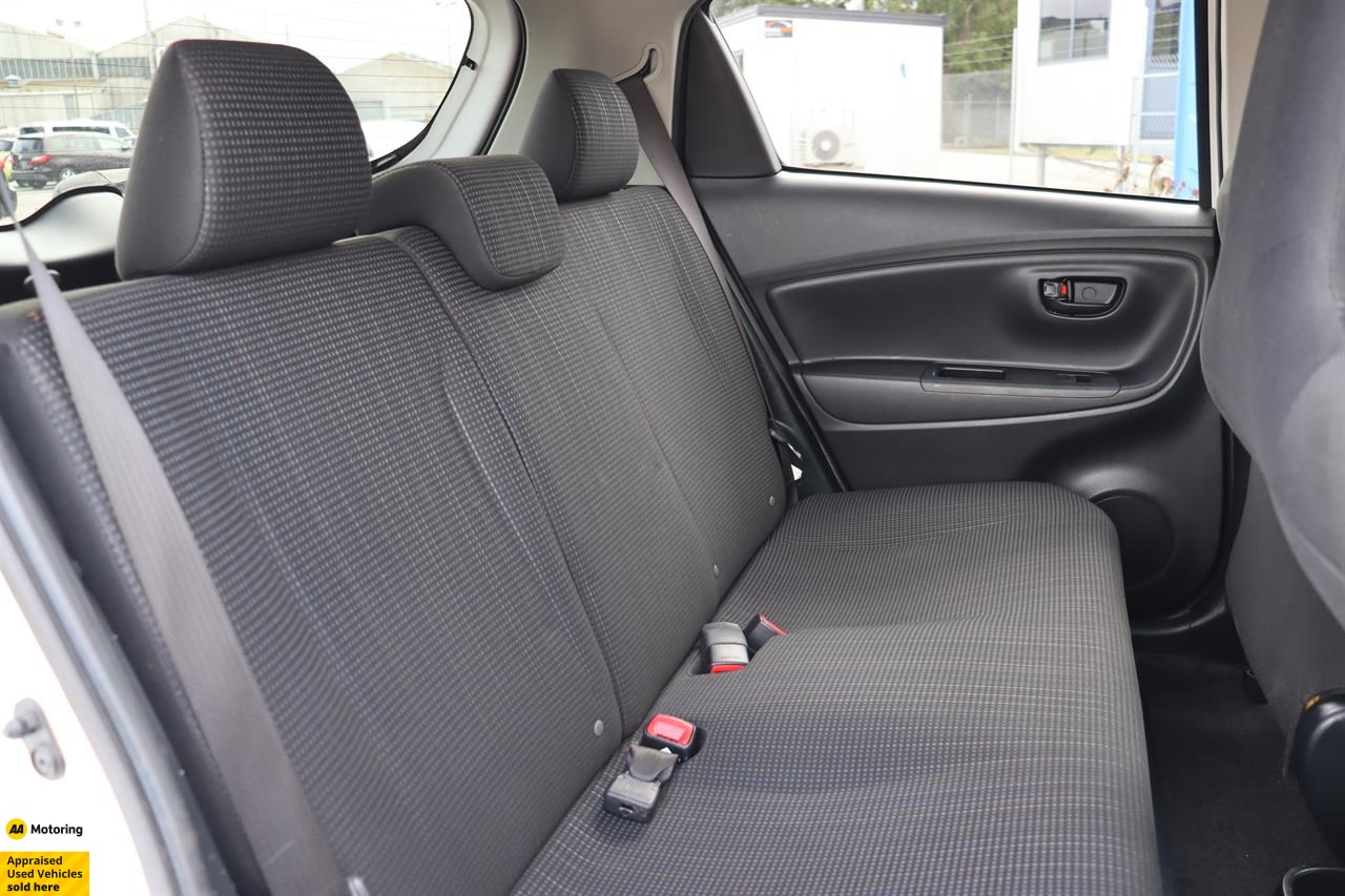 2017 Toyota Vitz