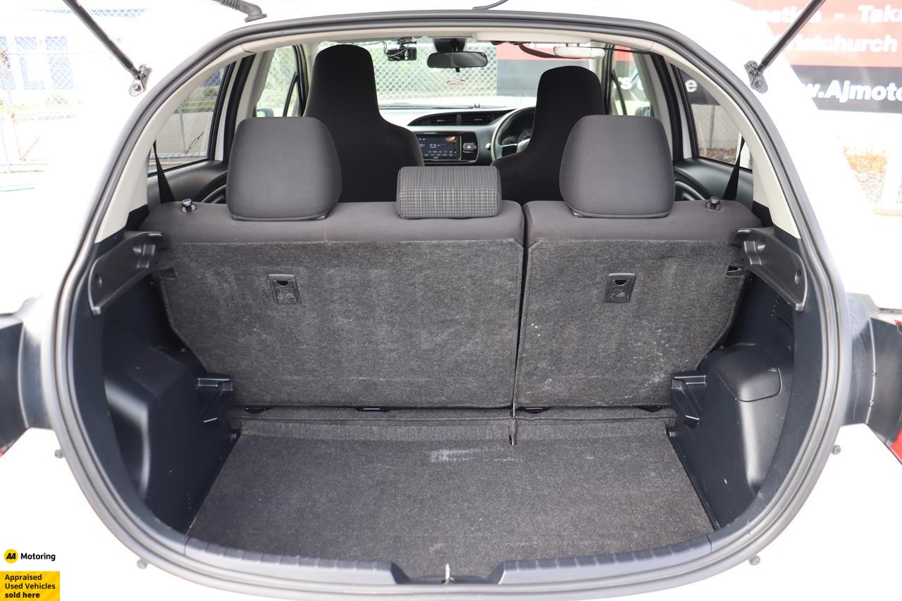 2017 Toyota Vitz