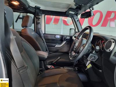 2016 Jeep Wrangler - Thumbnail