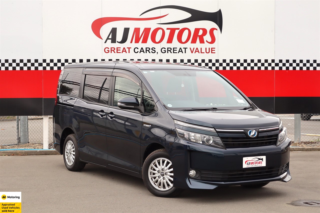 2014 Toyota Voxy