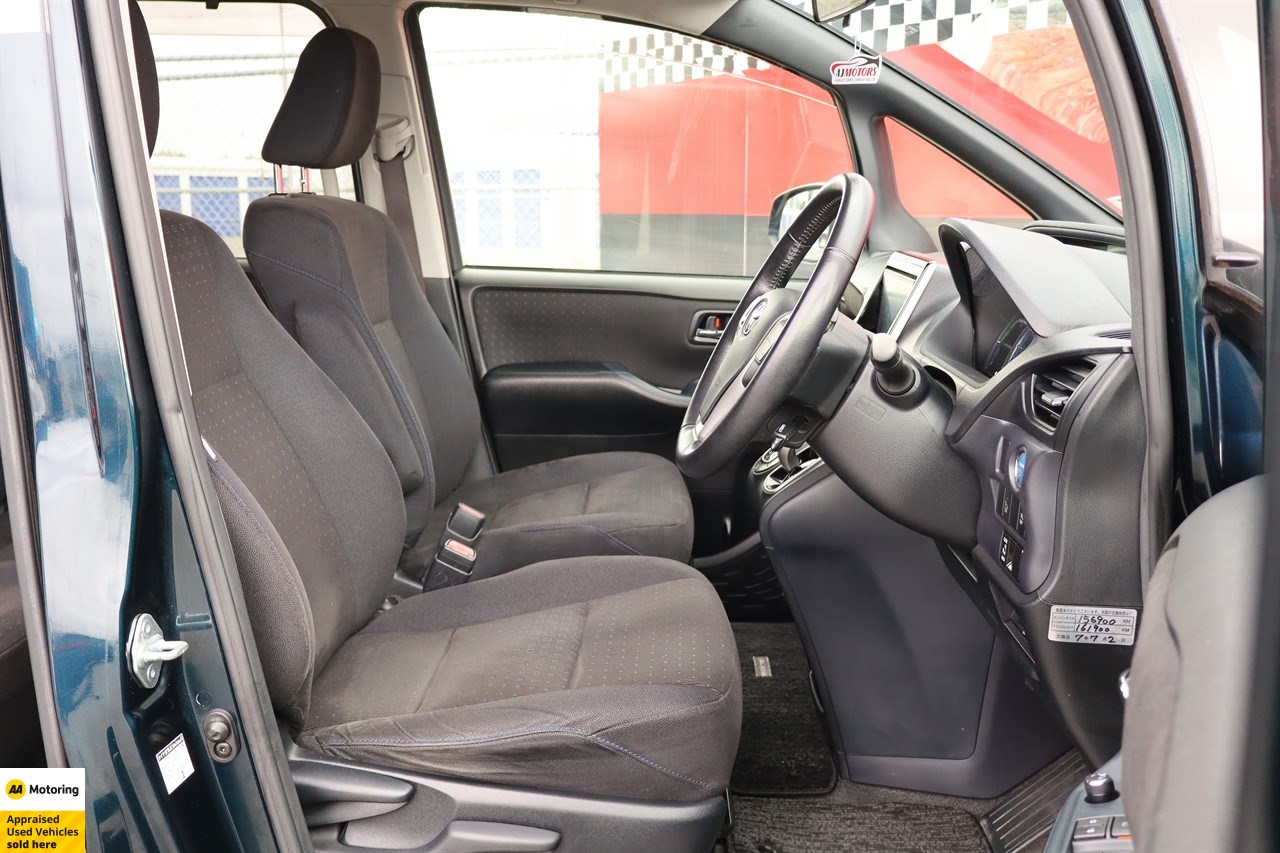 2014 Toyota Voxy