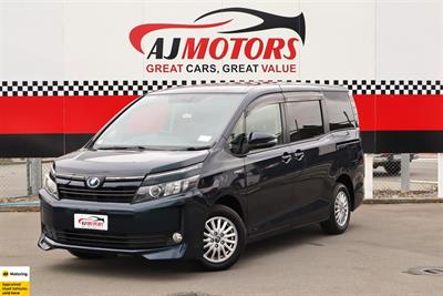 2014 Toyota Voxy - Thumbnail