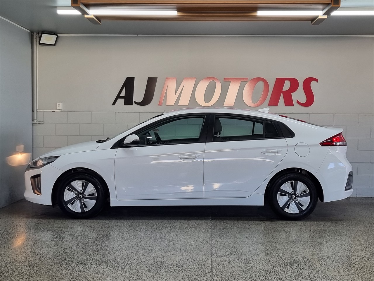 2022 Hyundai IONIQ