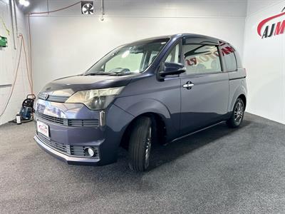 2012 Toyota Spade - Thumbnail