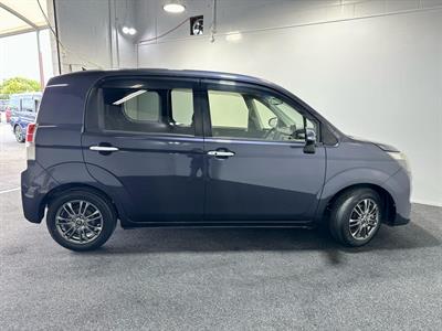 2012 Toyota Spade - Thumbnail
