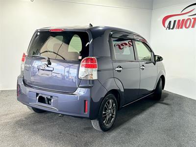 2012 Toyota Spade - Thumbnail
