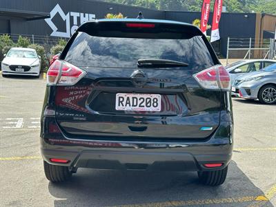 2017 Nissan X-Trail - Thumbnail