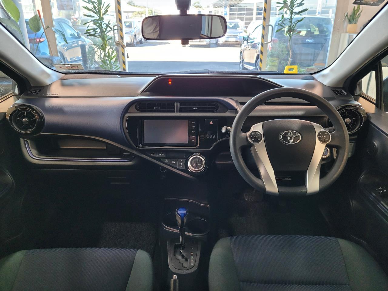 2015 Toyota Aqua