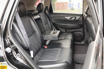2016 Nissan X-Trail - Thumbnail