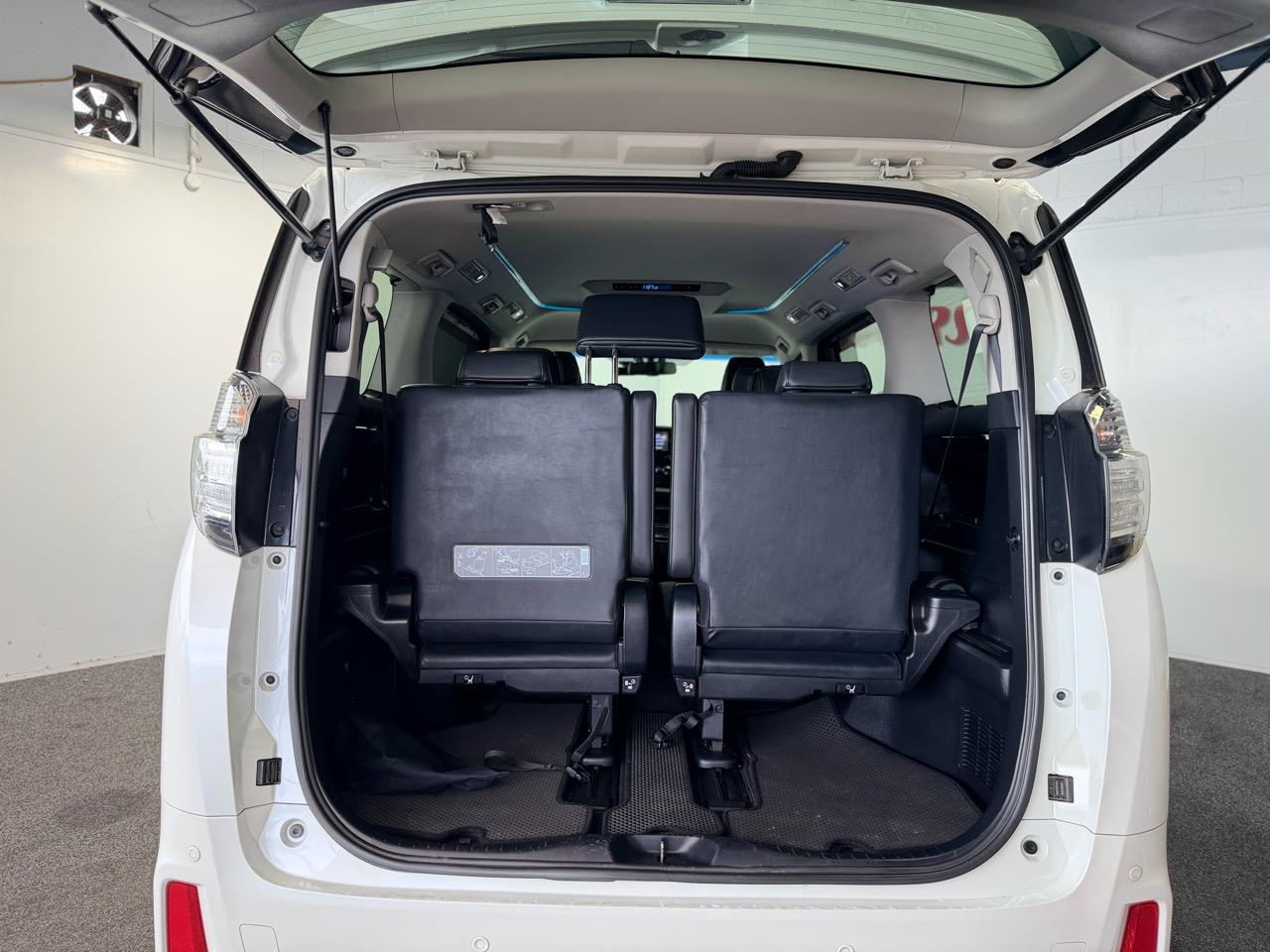 2015 Toyota Vellfire