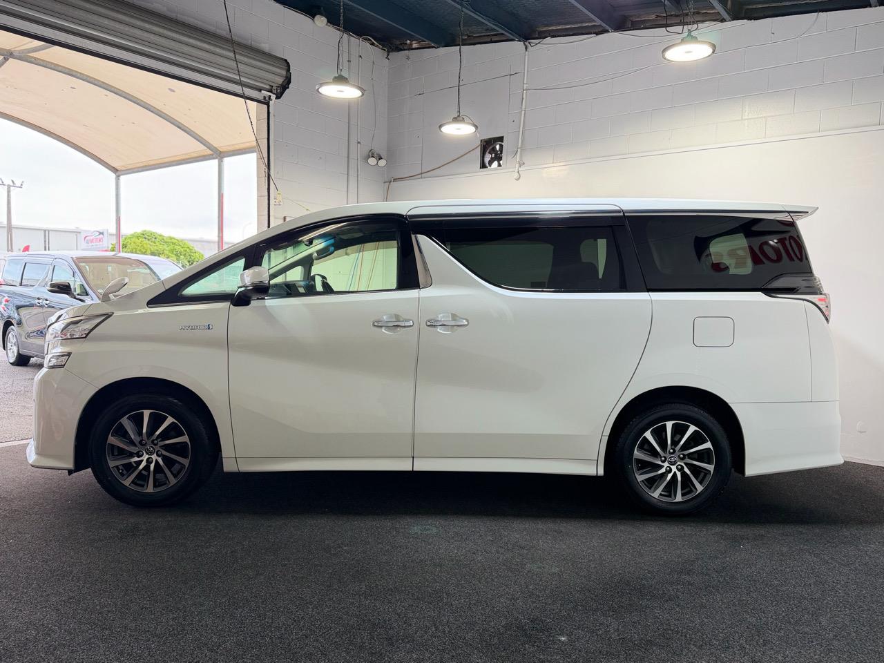 2015 Toyota Vellfire