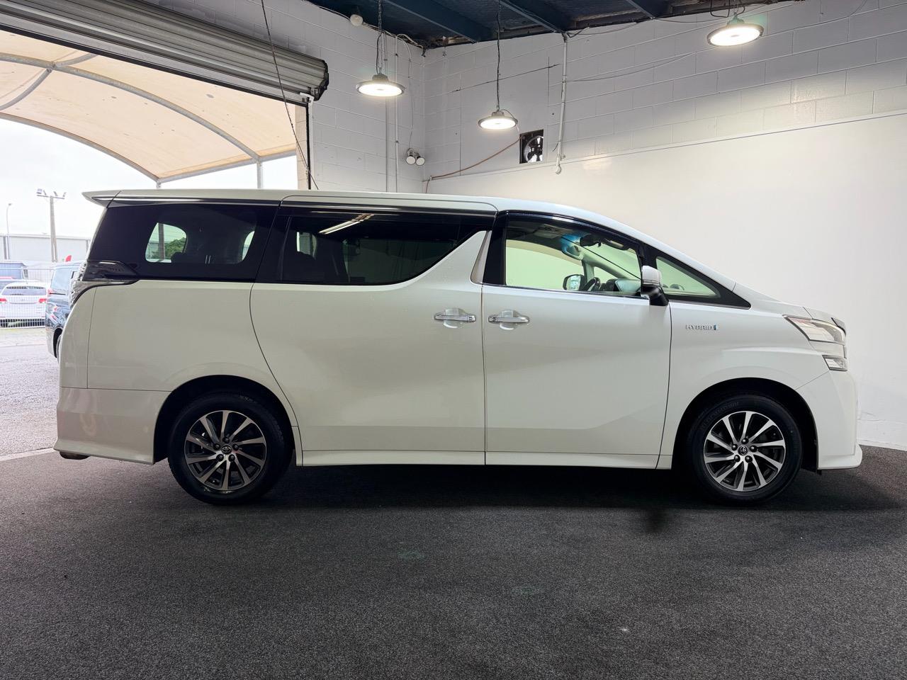 2015 Toyota Vellfire