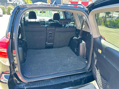 2011 Toyota Vanguard - Thumbnail