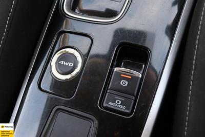 2022 Mitsubishi Outlander - Thumbnail