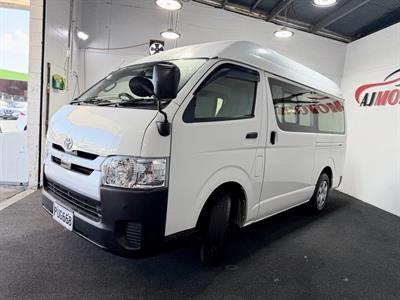 2019 Toyota Hiace - Thumbnail