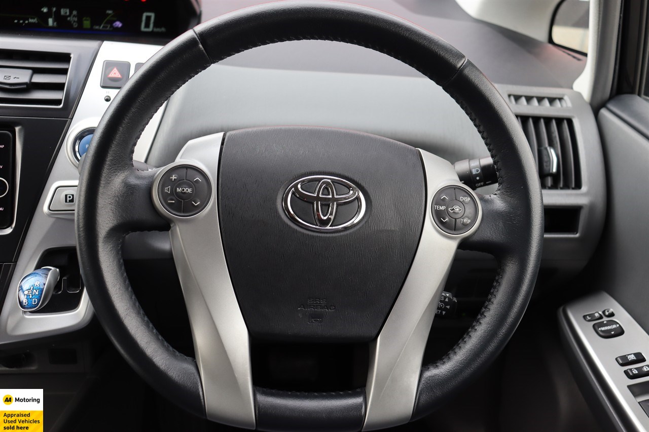 2012 Toyota Prius Alpha