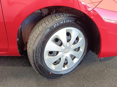 2014 Toyota Aqua - Thumbnail