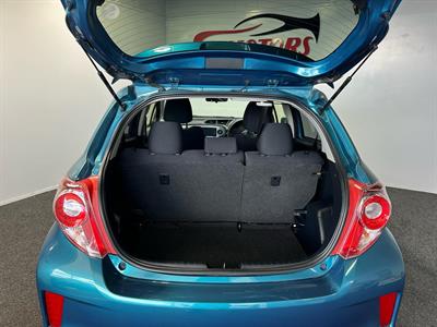 2013 Toyota Vitz - Thumbnail