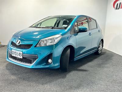 2013 Toyota Vitz - Thumbnail
