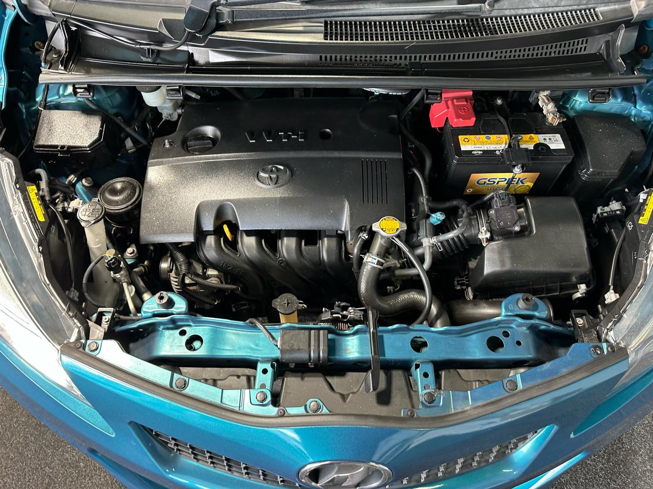 2013 Toyota Vitz