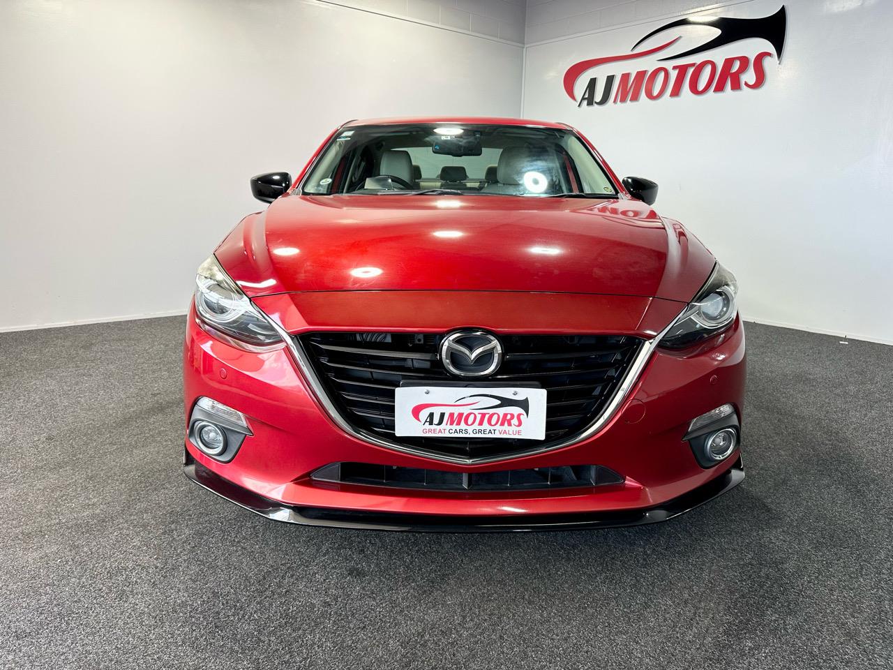 2013 Mazda Axela