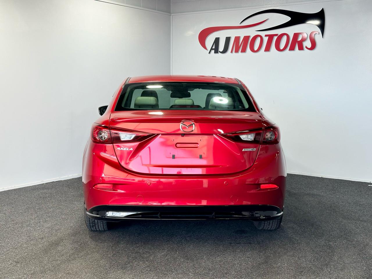 2013 Mazda Axela