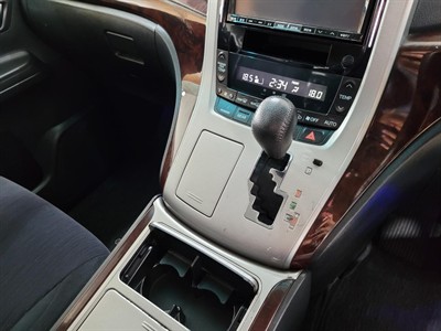 2012 Toyota Alphard - Thumbnail
