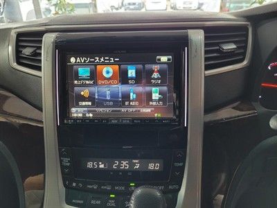 2012 Toyota Alphard - Thumbnail