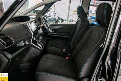 2017 Nissan Serena - Thumbnail