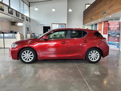 2013 Lexus CT 200h - Thumbnail