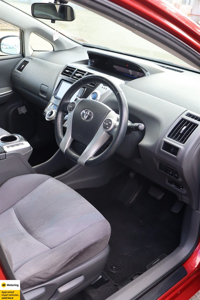 2012 Toyota Prius Alpha
