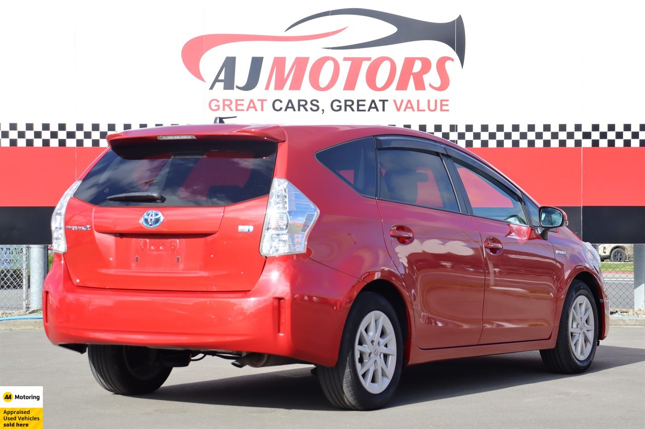 2012 Toyota Prius Alpha