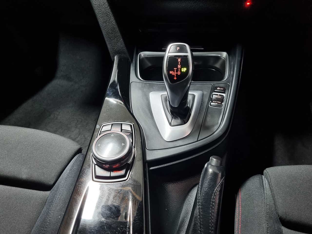 2014 BMW 320i