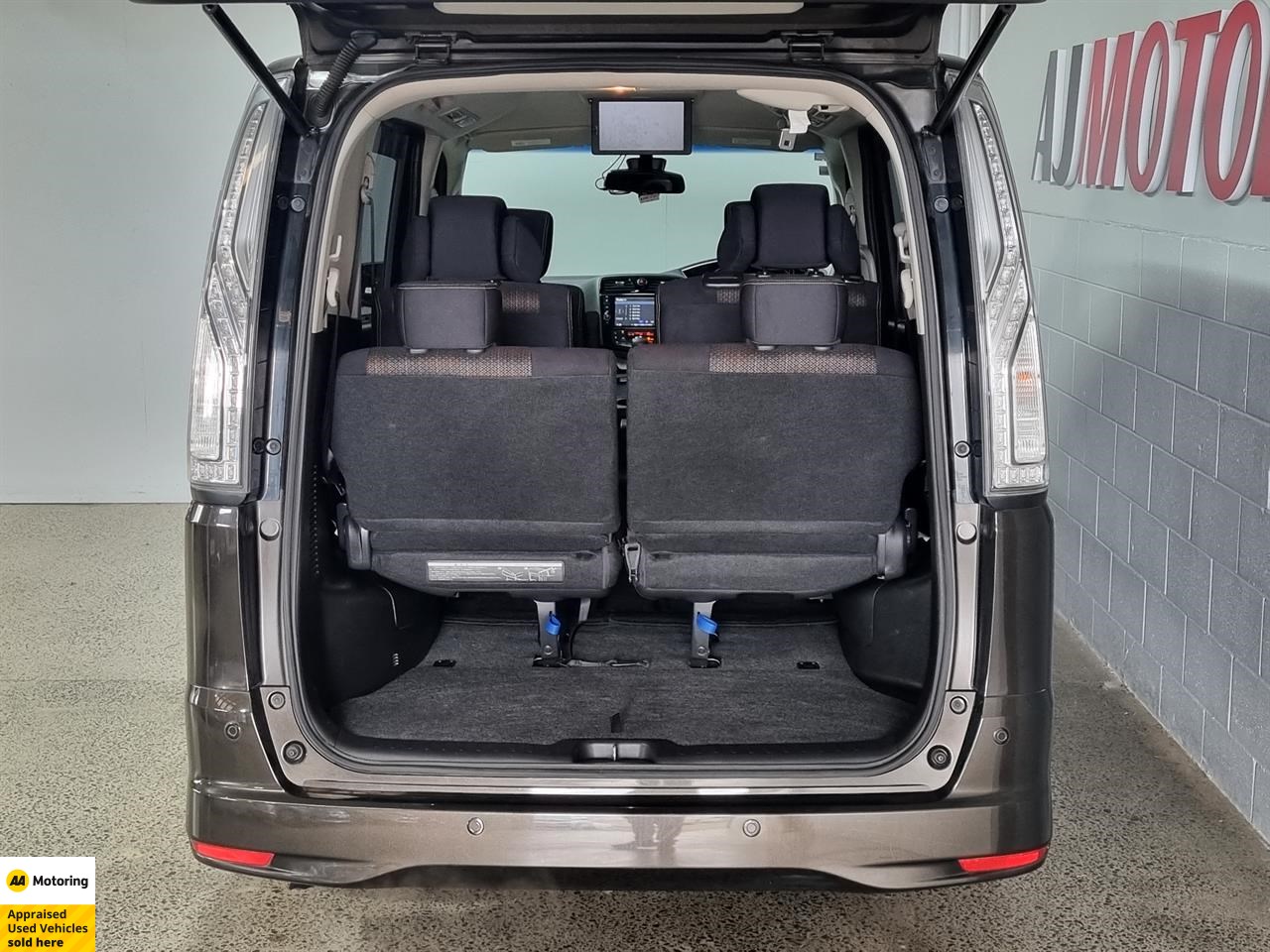 2014 Nissan Serena