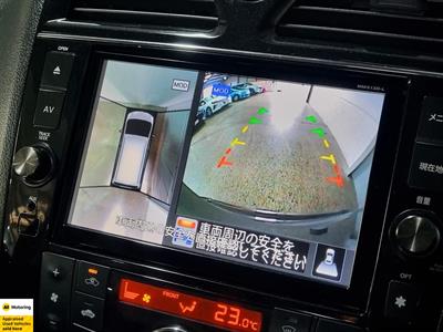 2014 Nissan Serena - Thumbnail