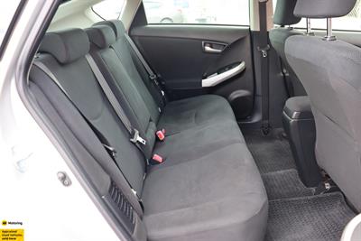 2012 Toyota Prius - Thumbnail