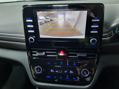 2022 Hyundai IONIQ - Thumbnail