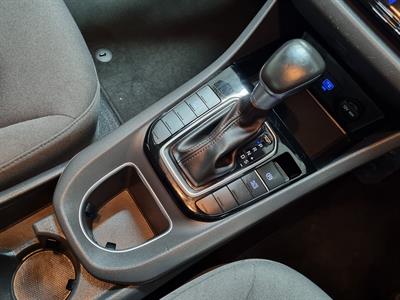 2022 Hyundai IONIQ - Thumbnail