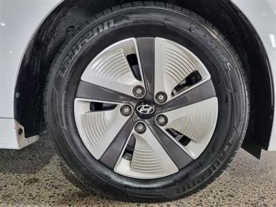 2022 Hyundai IONIQ - Thumbnail