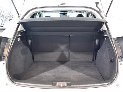 2016 Honda Vezel - Thumbnail