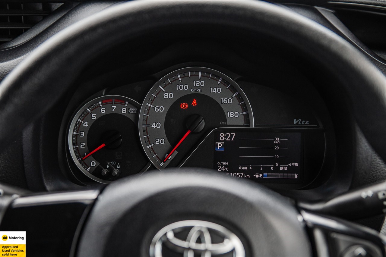 2015 Toyota Vitz