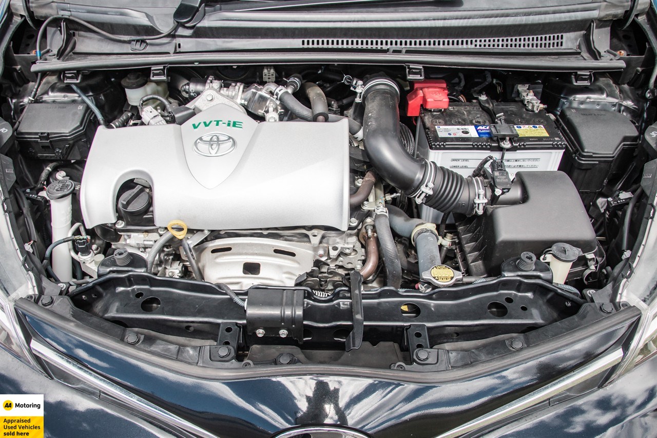 2015 Toyota Vitz
