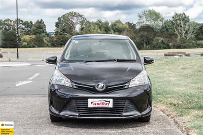 2015 Toyota Vitz - Thumbnail