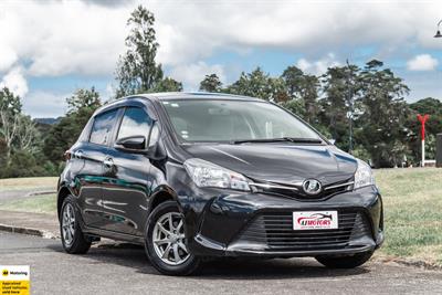 2015 Toyota Vitz - Thumbnail