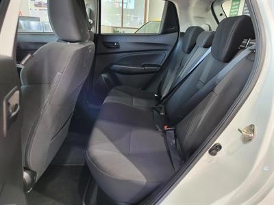 2022 Suzuki Swift - Thumbnail